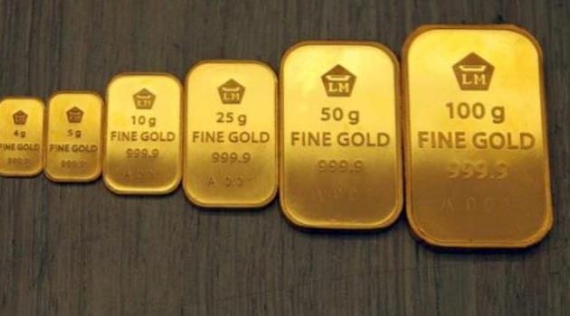 Harga Emas Berkilau Naik Di Awal Pekan