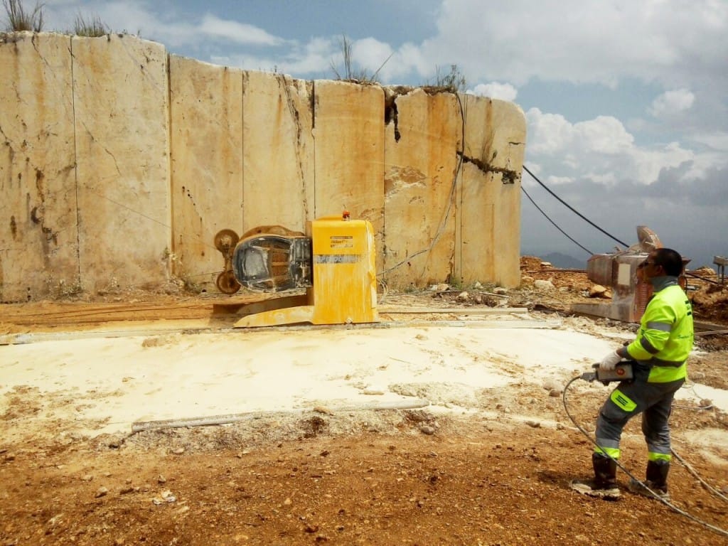 Atlas Copco Datangkan Alat Pemotong Marmer dan Granit Ke Indonesia