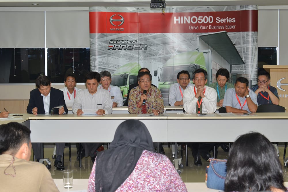 Hino Siap Berikan Layanan Bengkel Siaga dan Posko Mudik 2015