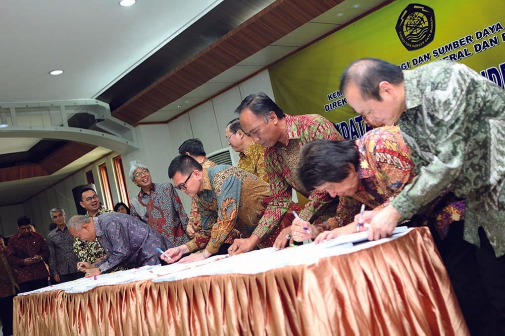 10 Perusahaan Batu Bara Teken Amandemen Kontrak