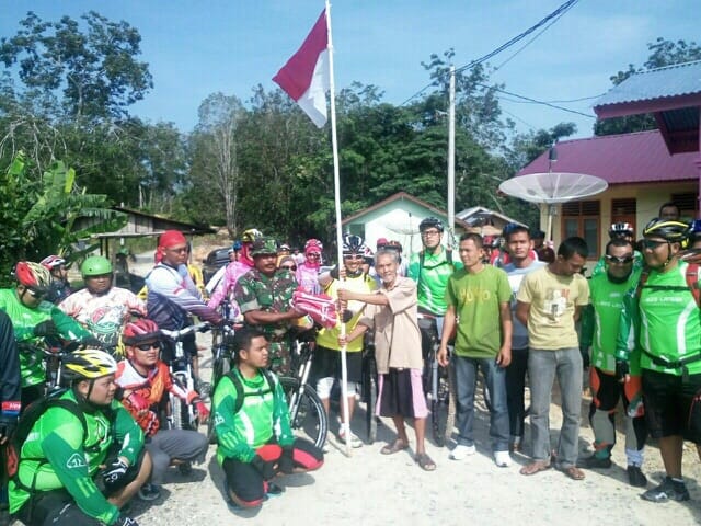 Bersepeda 35 KM Mengikuti Upacara HUT RI ke 70