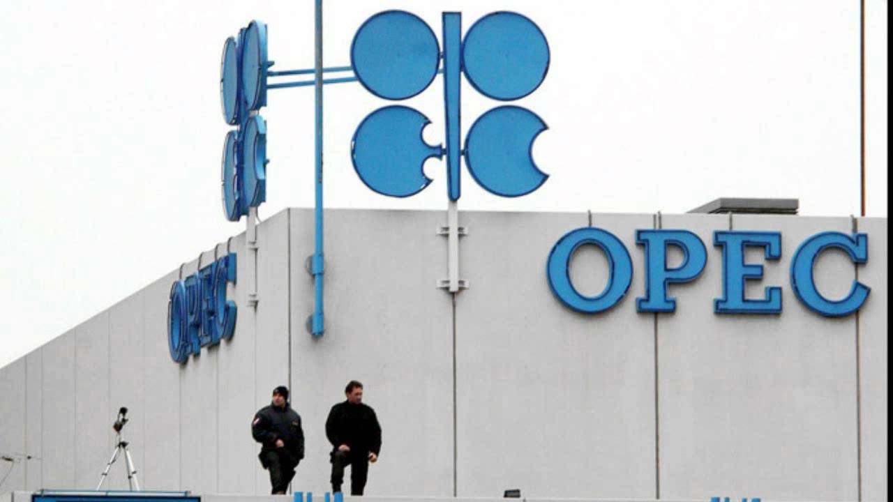 Rusia dan Tiga Produsen OPEC Sepakat Bekukan Produksi