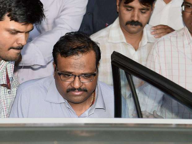 Korupsi di India, Dicuci di Indonesia. Politisi India Diadili