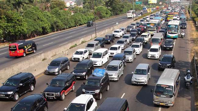 Pertamina Tambah Pasokan untuk Kendaraan Arus Balik