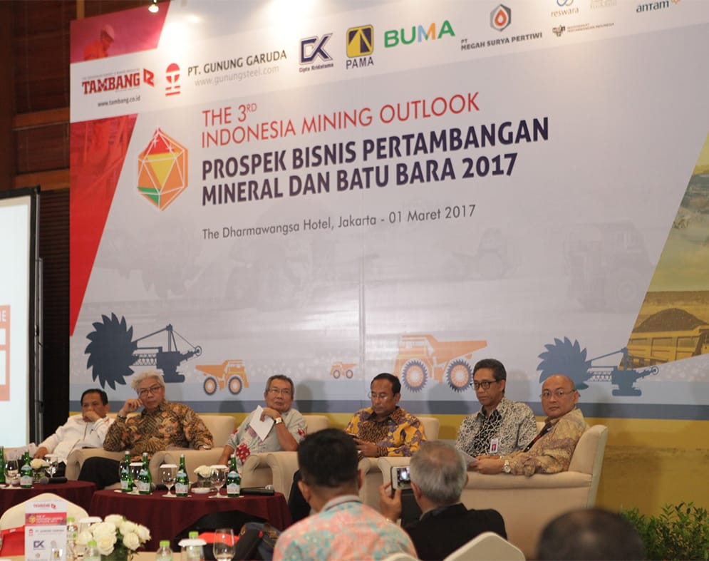 Perusahaan Pemegang KK Tidak Wajib Berubah Jadi IUPK