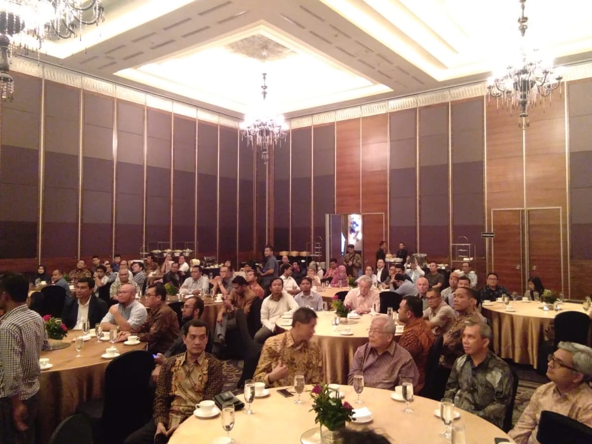 Luhut Minta Pengusaha Batu Bara Lakukan Efisiensi