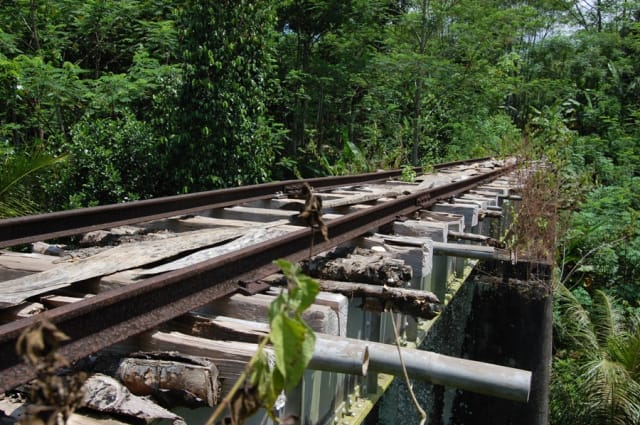 Bayah, Batu Bara dan Jalur Kereta