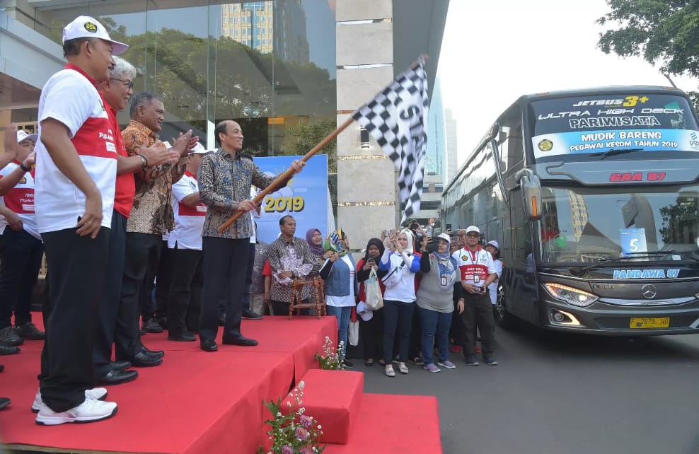 Wamen ESDM Berangkatkan 1.508 Pemudik