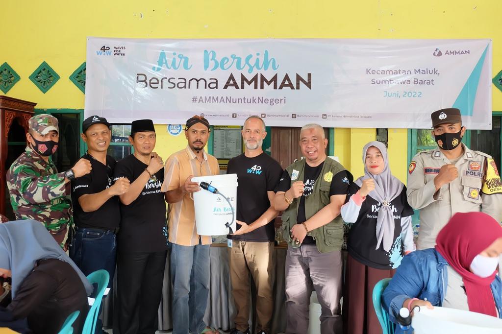 AMMAN Kembali Distribusikan Filter Air, Perluas Akses Air Bersih bagi Warga KSB