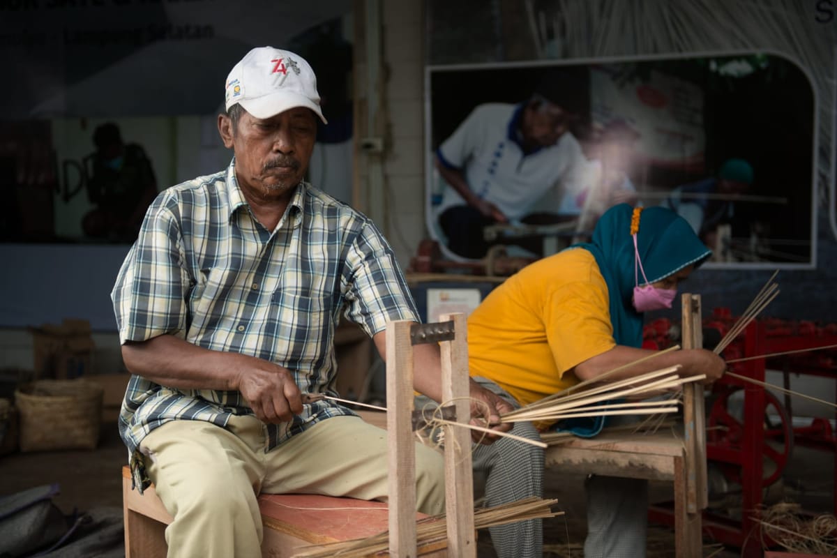 Berkat Bukit Asam, Indonesia Bisa Setop Impor Tusuk Sate