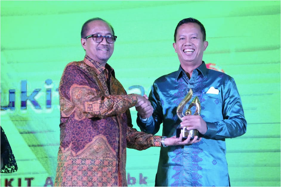Bukit Asam Sabet 3 Penghargaan di Ajang TJSL&CSR Award 2022