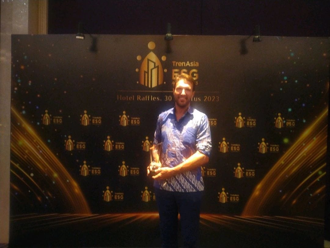 Nickel Industri Limited Sabet Penghargaan ESG Award 2023 Kategori Perusahaan Nikel Berkelanjutan