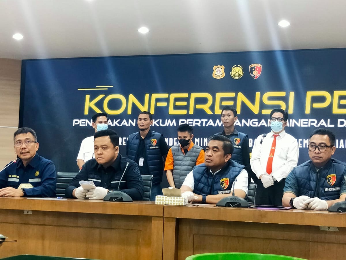 Gali Emas Ilegal Lewat Bawah Tanah, WNA Tiongkok Ditangkap Di Kalbar