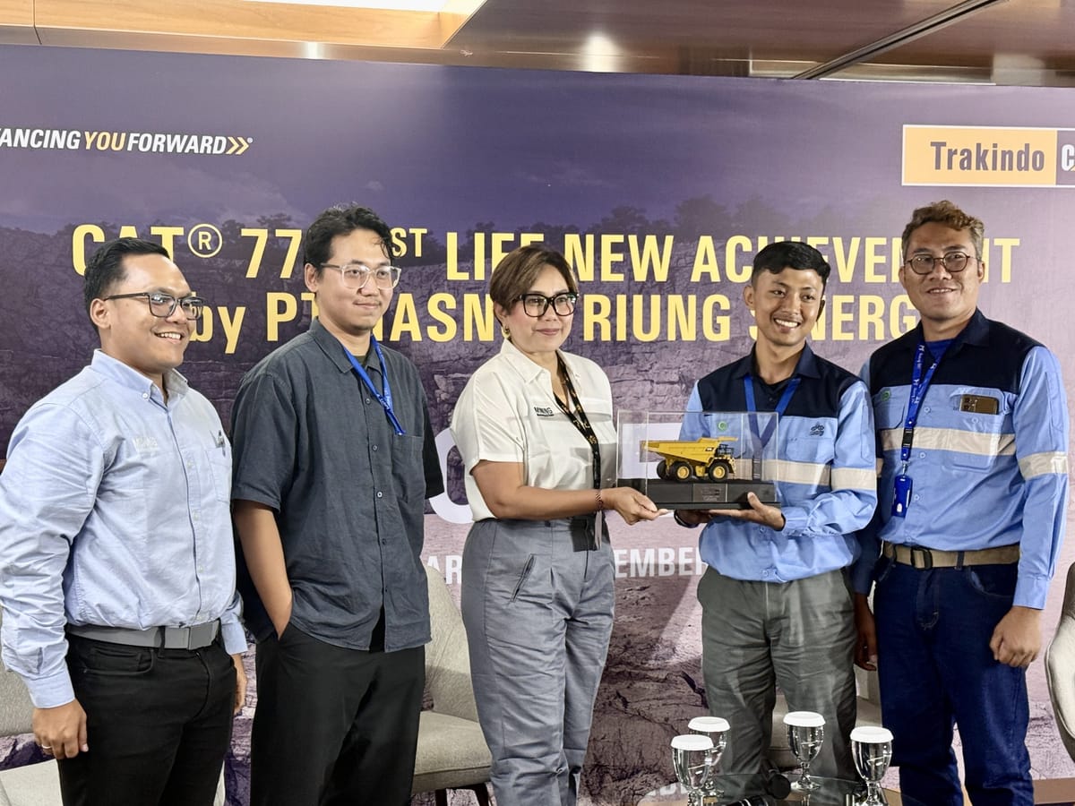 Hasnur Riung Sinergi Dinobatkan Cetak Lifetime Terbaik Pengoperasian Truk Caterpillar