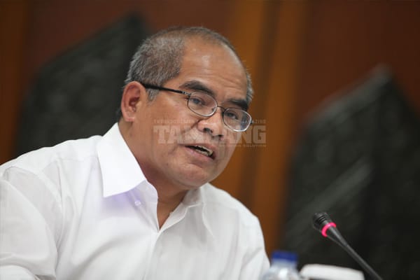 Kepala SKK Migas Pecat Dua Orang