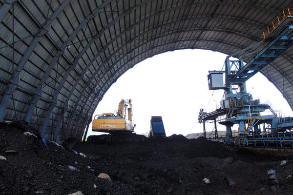 Tekan Emisi Karbon, PLN Ganti Batu Bara dengan Biomassa di PLTU Bolok NTT