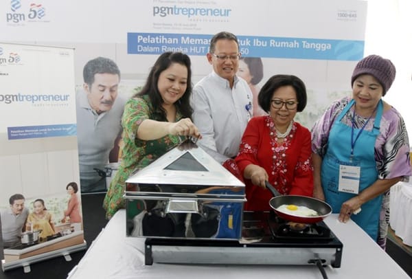 PGN Latih Ibu Rumah Tangga Jadi Wirausahawan