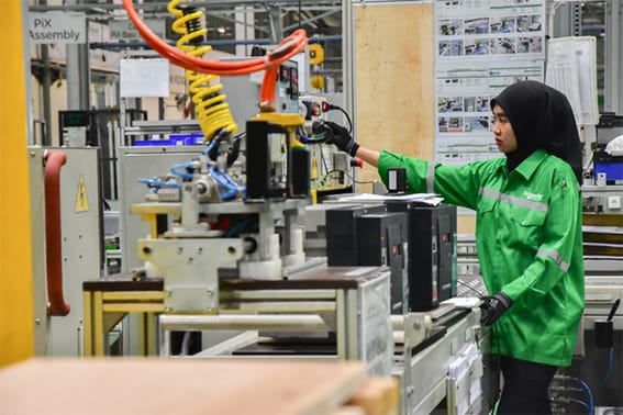 Pabrik Schneider Electric ‘Engineer to Order’ Cikarang Terbesar di Asia