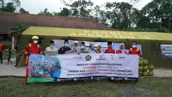 Kolaborasi Kebaikan Berau Coal Sinar Mas Peduli dengan Amazon Web Services dan PT Central Data Technology untuk Korban Erupsi Lumajang