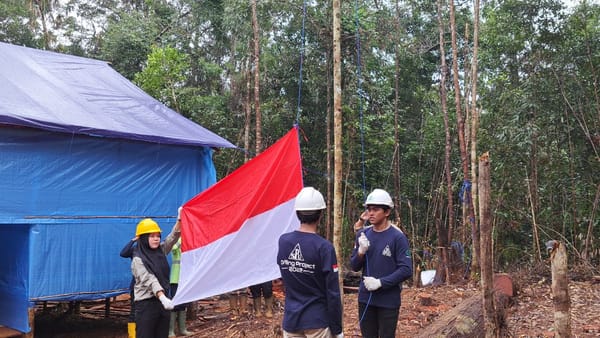 Merah Putih Berkibar Di Bukit Wawo Lantambaga