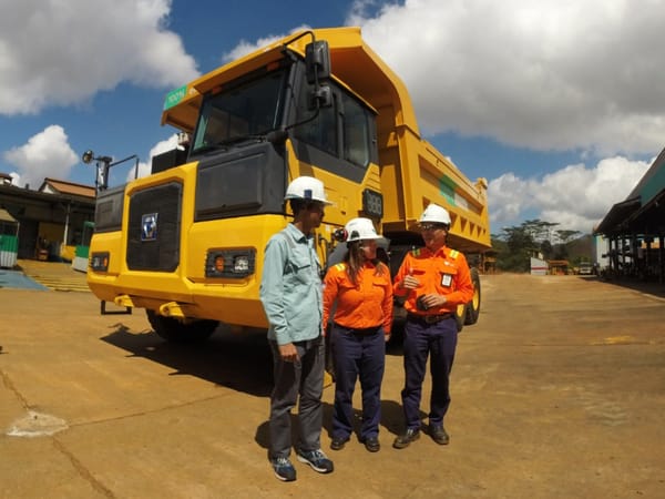 Komitmen Terapkan Operasi Rendah Karbon, PT Vale Luncurkan Truk Listrik