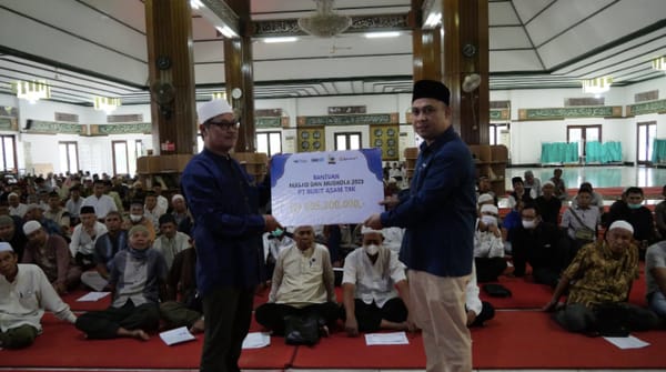 Berkah Ramadan, PTBA Beri Bantuan untuk 105 Masjid dan 106 Musala